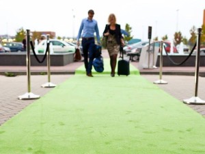 Global search for Young Professionals now also via Facebook